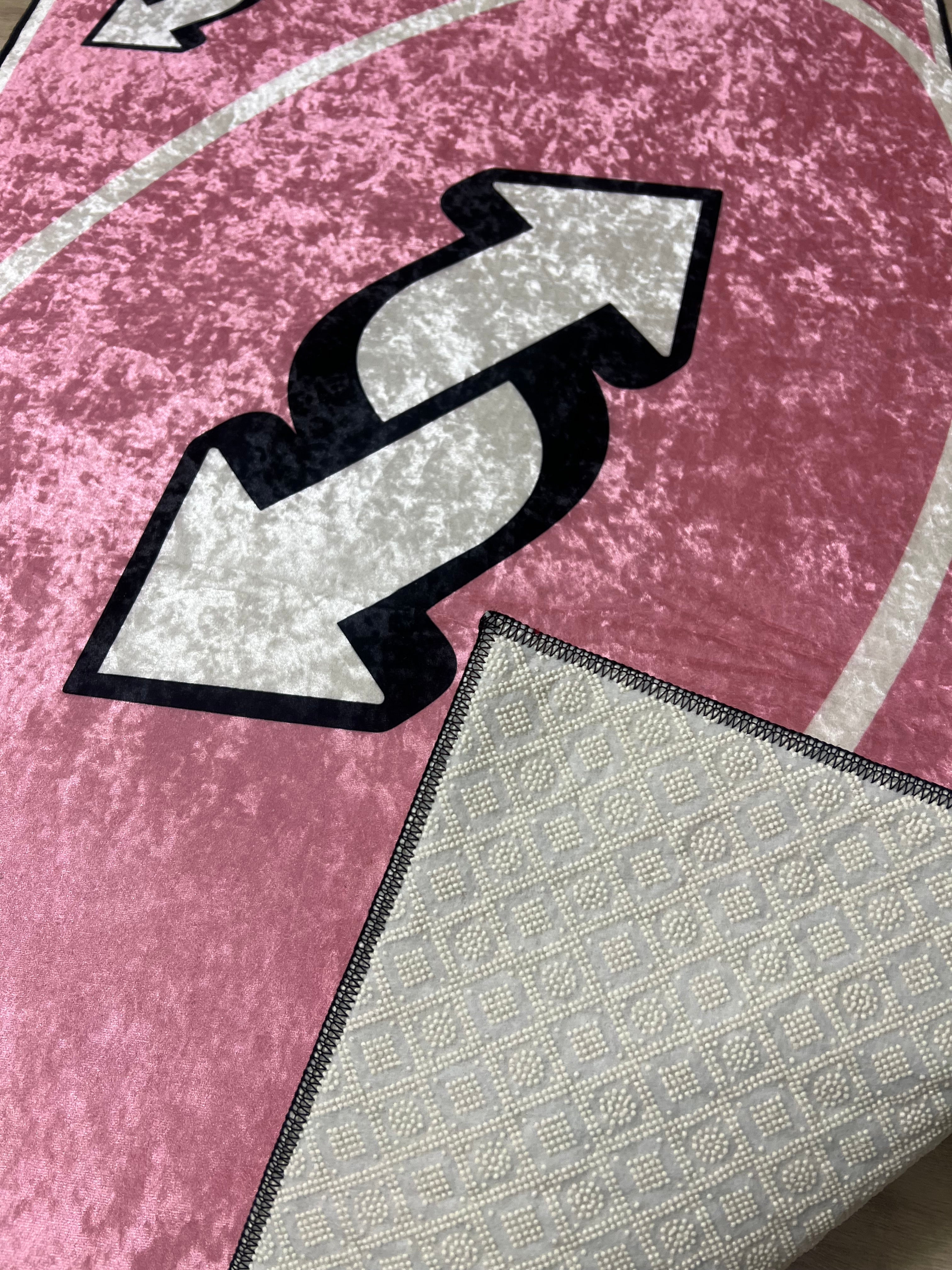 Uno Pink Card Halı